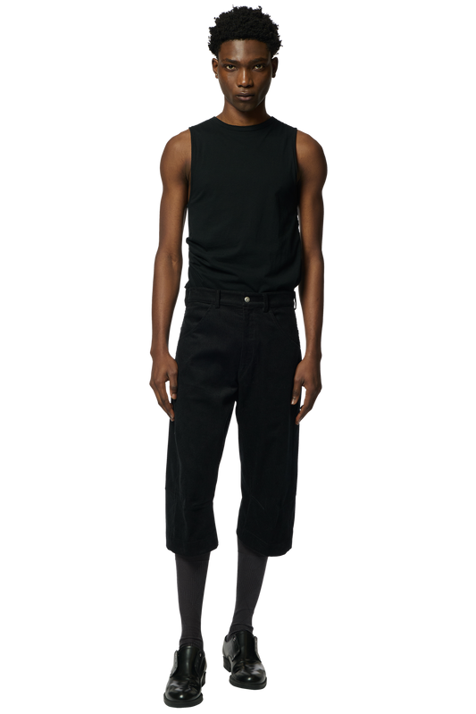 KNEE DARTED FLARE SHORTS / MICRO CORDUROY BLACK
