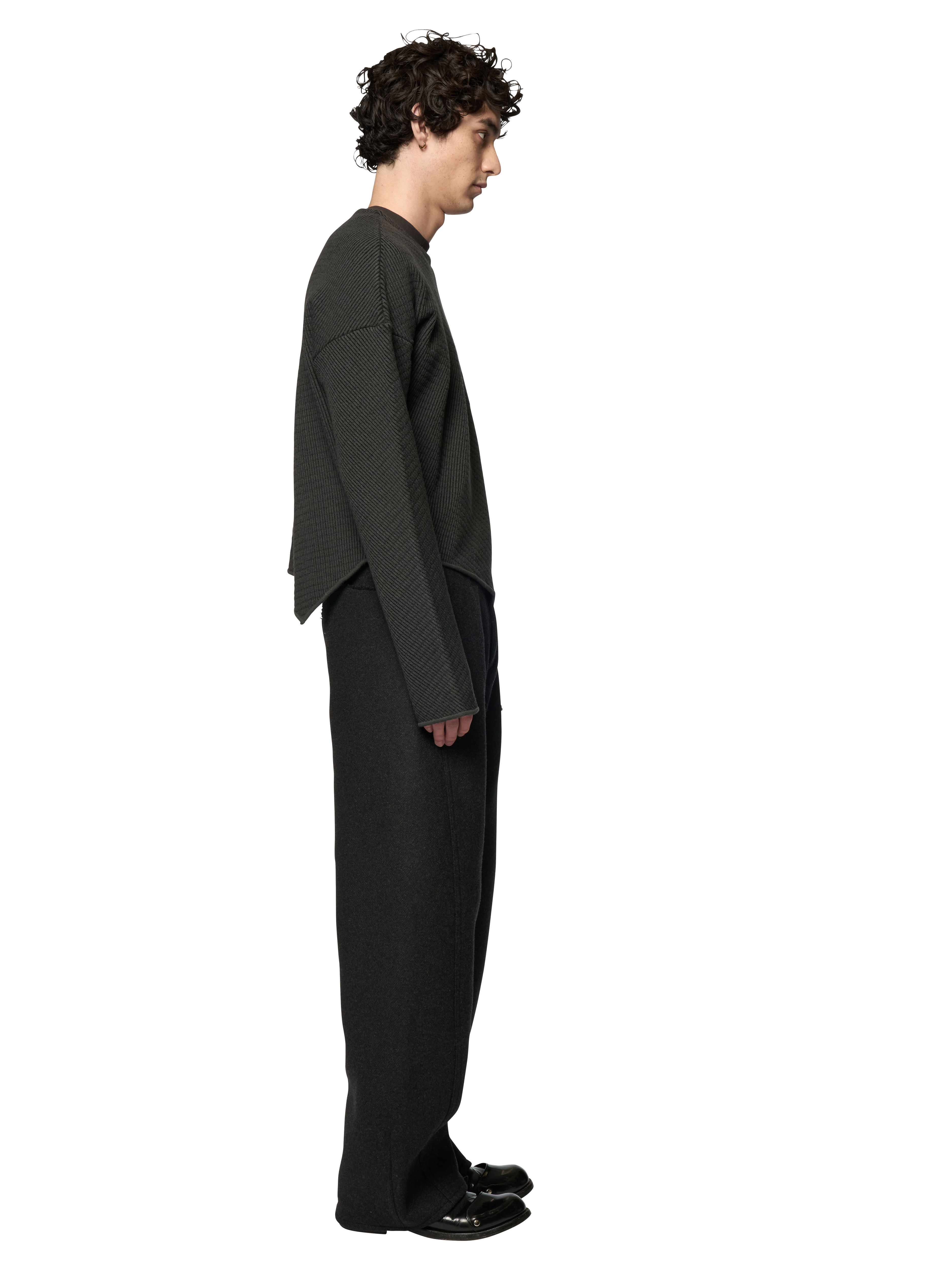 SLANTED CREWNECK JUMPER / ULTRA FINE MERINO WOOL