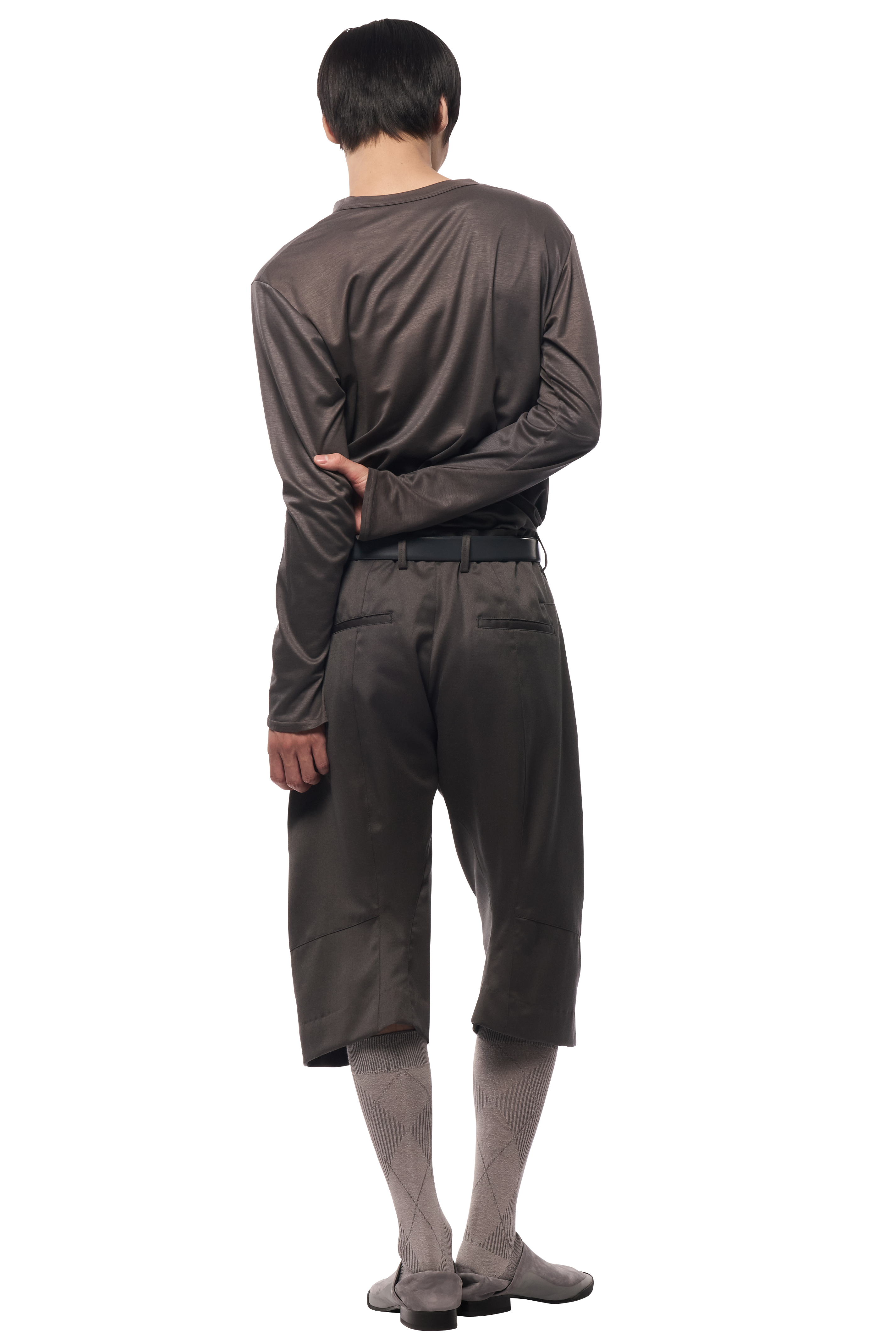 KNEE DARTED FLARE SHORTS / TUXEDO CLOTH